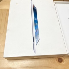 iPad 第4世代 Wi-Fiモデル 16GB（ホワイト）箱付き・動作品の画像