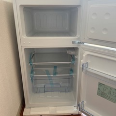 冷蔵庫 95L 小型 一人暮らし 2ドア 家庭用 耐熱天板 コンパクト 右開き 静音 SAMKYO GU90 ホワイトの画像