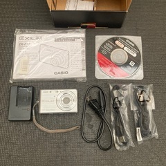 CASIO　カシオ　EXILIM　EX-Z77　コンパクトデジタルカメラの画像