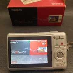 CASIO　カシオ　EXILIM　EX-Z77　コンパクトデジタルカメラの画像