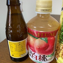 飲み物とお菓子の画像