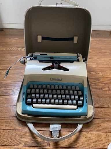 チェコスロバキア製　consul　ヴィンテージ　タイプライター