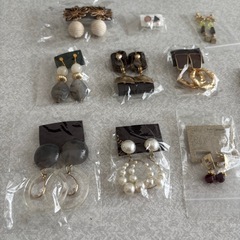ハンドメイド　イヤリング　ピアス　アクセサリー　ジュエリーの画像