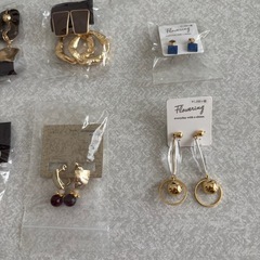 ハンドメイド　イヤリング　ピアス　アクセサリー　ジュエリーの画像