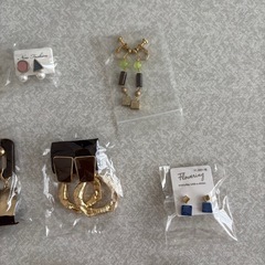 ハンドメイド　イヤリング　ピアス　アクセサリー　ジュエリーの画像