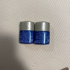 アネッサ　スキンセラム2個の画像
