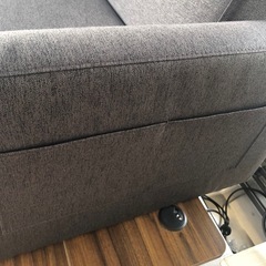 ダークグレーローソファ　収納可の画像