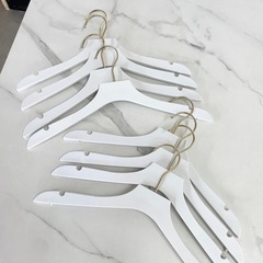 8本セット　ハンガー　ゴールド　レディース  アパレル