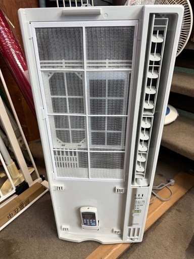 2023年 窓用エアコン コロナ CW-FA1623R リモコン、取説あり