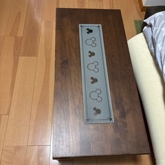 テーブル