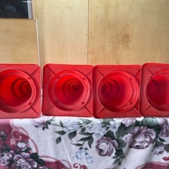 カラーコーン　4本　　パイロン　赤白3段の画像