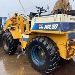 KOMATSU タイヤショベル(ホイールローダー) コマツ WA30-2 アワメータ1550時間 動作確認済み 中古 海運可の画像