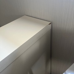 小さめのキャビネットの画像