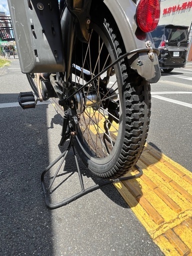 中古20インチブリヂストン電動アシスト自転車　子乗せ付き　8.7Ah 大阪
