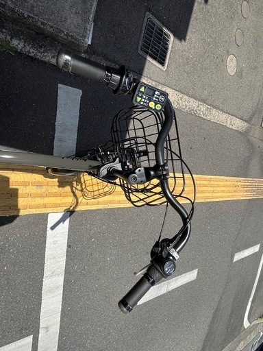 中古20インチブリヂストン電動アシスト自転車　子乗せ付き　8.7Ah 大阪