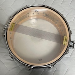 DW コレクターズメイプルスタンダード スネアドラム ソフトケース付きの画像