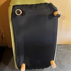 【中古】モスグリーンソファ ベルーナ NEW 脚付ふかふかカウチソファ【IG026　BSG2F034】の画像
