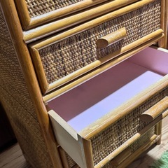 ラタン収納棚の画像