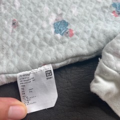 UNIQLO BABY クジラ柄ロンパース 70サイズの画像