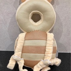 転倒防止　ごっつん防止　リュック　クッション　赤ちゃん　はち　ヘッドガード　頭の画像