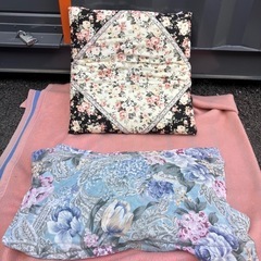 無料　花柄クッションの画像