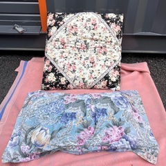 無料　花柄クッション