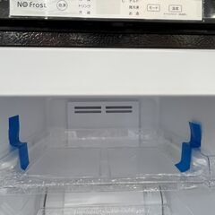 【店頭お渡し】未使用☆彡　122㍑　1ドア冷凍庫　整理しやすい引き出しバスケット♪の画像