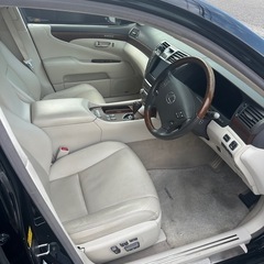 LS460ロング　グレードUZ 600h仕様　総額65万の画像
