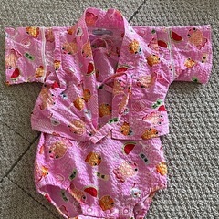 ベビー服など6点セットの画像