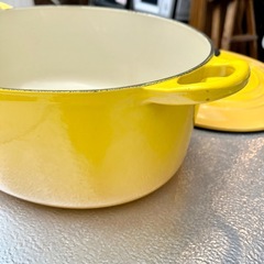 《売約済》【武蔵小山店】 ルクルーゼ Le Creuset ココット オーバル 鍋 ル・クルーゼ ホーロー鍋 両手鍋 オーバル鍋 楕円鍋 大型鍋 鋳物鍋 IH対応 ガス対応 オーブン対応 調理器具 キッチン用品 イエロー 黄色 35cm 料理好き キャンプ用品 フレンチ 北欧風 おしゃれ鍋 の画像