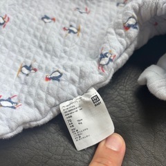 UNIQLO ベビー　ペンギン柄ロンパース 70の画像