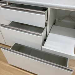 【リユースのサカイ野々市店】レンジボード ニトリ アルミナ140 ホワイト W(幅)140.5×D(奥行き)38.5×H(高さ)201 ※クリーニング済みの画像