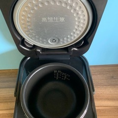 ✅ハイアールマイコンジャー炊飯器✅ ✅JJ-XP2M31E✅の画像