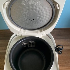✅象印マイコン炊飯ジャー✅ ✅NL-BD05✅の画像