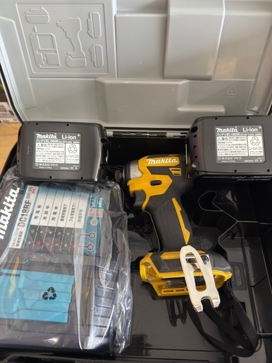 充電器、バッテリー新品未使用！本体美品中古！マキタ　TD173DRGXFY フルセット　　イエロー　充電式　インパクトドライバー