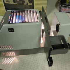 スライドプロジェクター　ELMO S-300の画像