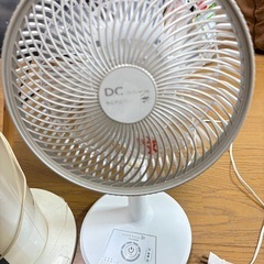 【4点】チェア＆扇風機二つ＆ラックの画像