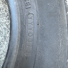 145/80 R13 ノーマルタイヤの画像