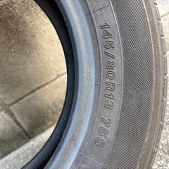 145/80 R13 ノーマルタイヤの画像