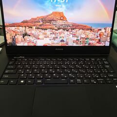 マウス　高年式高性能10世代i5 　軽量薄型スリムモデル　ベゼルレスフルHD液晶 TypeCUSB　Wifi対応　カメラ内蔵 バックライトキーボードの画像