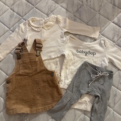 SALE ベビー服 女の子服 ロンパースセット 70サイズ