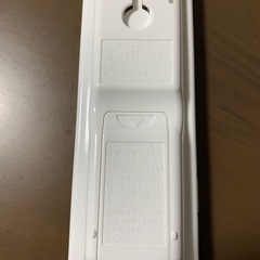 1年使用のエアコンのリモコン【RAR-5L3】の画像
