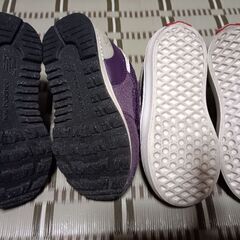 キッズスニーカー　2足セット　VANS14センチ &ニューバランス13.5センチの画像