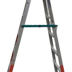 脚立　2100H　2台で価格の価格です。の画像