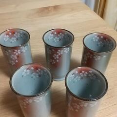 桜模様の陶器湯飲み5個セットの画像