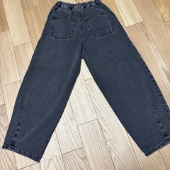 ＧＵキッズジーンズの画像