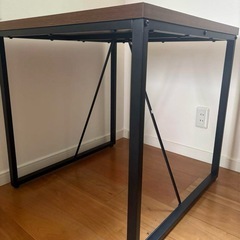【3点セット】美品！ダークブラウンのダイニングテーブル＋チェア２つの画像