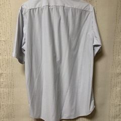 UNIQLOシャツの画像