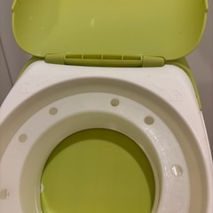 Apricaのオムツ入れの画像