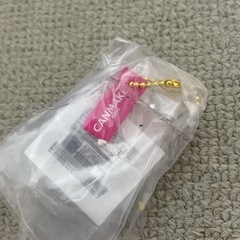 新品未使用♡キャンメイクのチークキーホルダーです☺️の画像